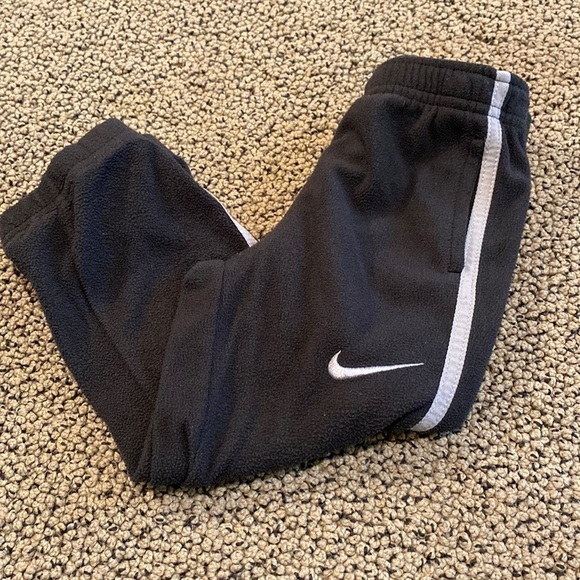 Nike Therma-Fit Fleece Joggers Size 3T in EUC - Picture 1 of 7